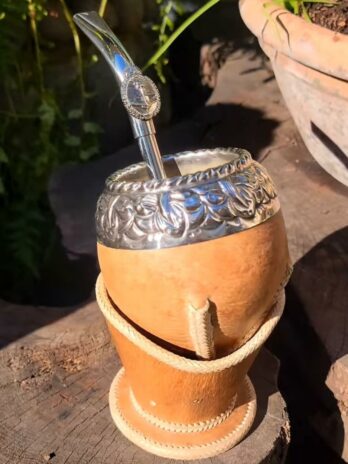 Copita cincelado cuero crudo con base de cuero